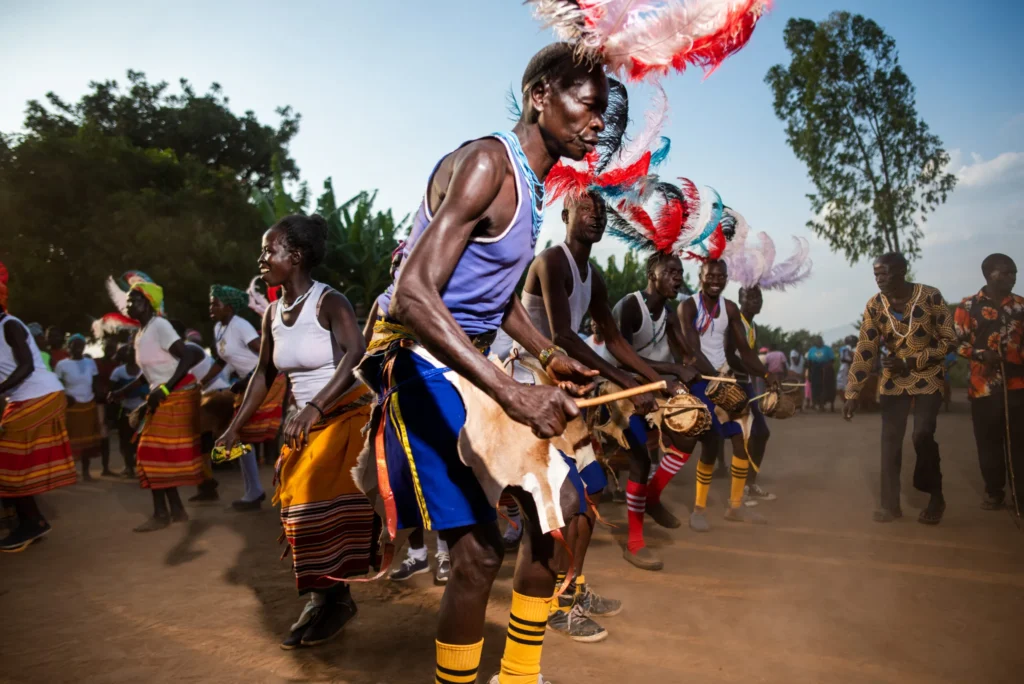 Cultural Experiences Can You Enjoy During Uganda Day Safaris